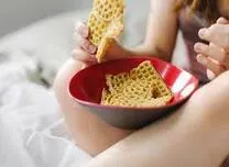 Bedtime Snacks Reduce Overnight Glucose Stability in Young Children With T1DM