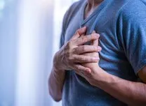 Right Ventricular Performance Identifies High-Risk Phenotypes in Severe STR 